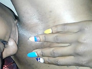 Hood Lesbian Eating Pussy