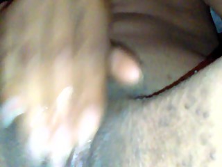 Amateur Plays With Pussy