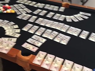 Lesbians lickin pussy Download video: trafficjeannie.com/links/2731