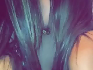 BESO TRES CHICAS A LA VEZ