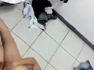 Safadas se pegando no vestiario